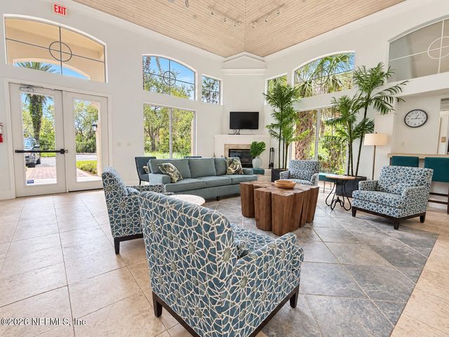 1655 THE GREENS Way 3024, Jacksonville Beach, FL 32250