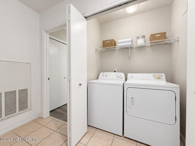 1655 THE GREENS Way 3024, Jacksonville Beach, FL 32250
