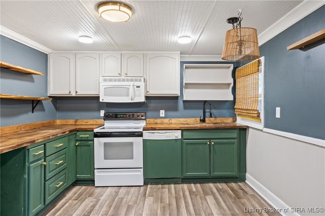 724 Watt Street, Jeffersonville, IN 47130