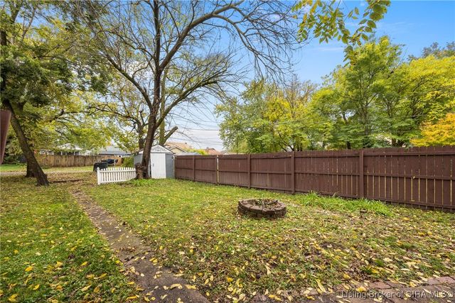 724 Watt Street, Jeffersonville, IN 47130