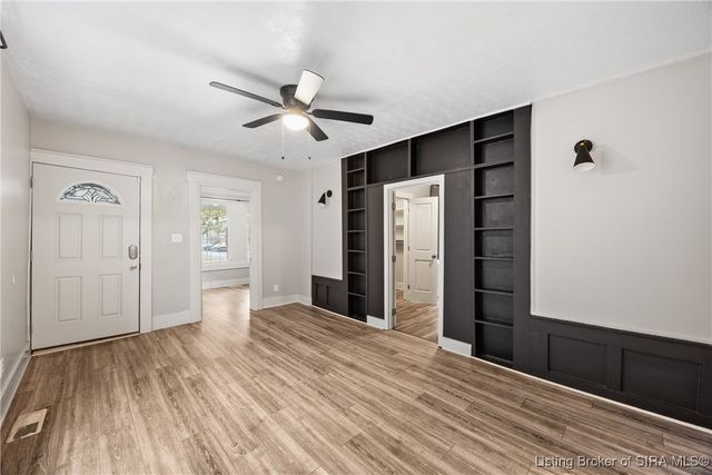 724 Watt Street, Jeffersonville, IN 47130