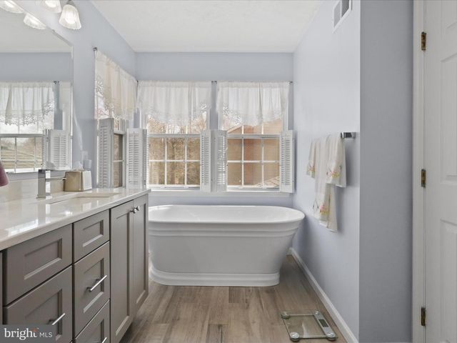 16609 ACCOLON COURT, Dumfries, VA 22025