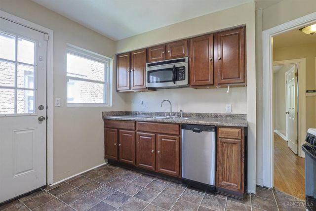 2652 Cedarbrook Drive, Golf Manor, OH 45237