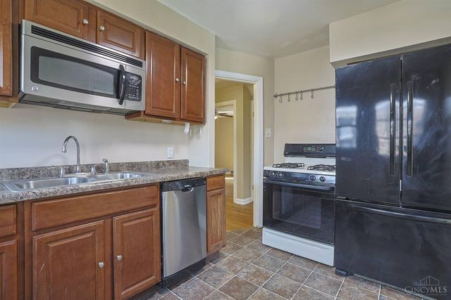 2652 Cedarbrook Drive, Golf Manor, OH 45237