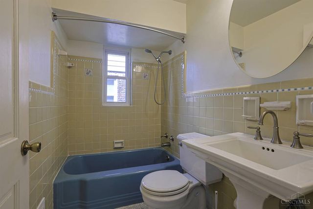 2652 Cedarbrook Drive, Golf Manor, OH 45237