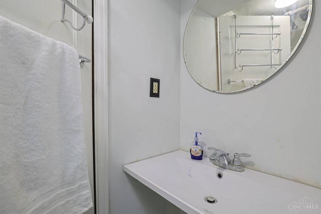 2652 Cedarbrook Drive, Golf Manor, OH 45237