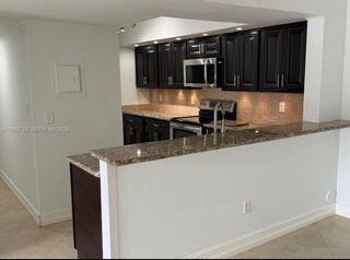 18870 NW 57th Ave 101, Hialeah, FL 33015