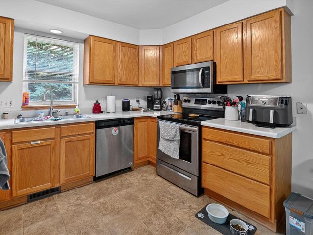 808B N Clover Lane, Cottage Grove, WI 53527