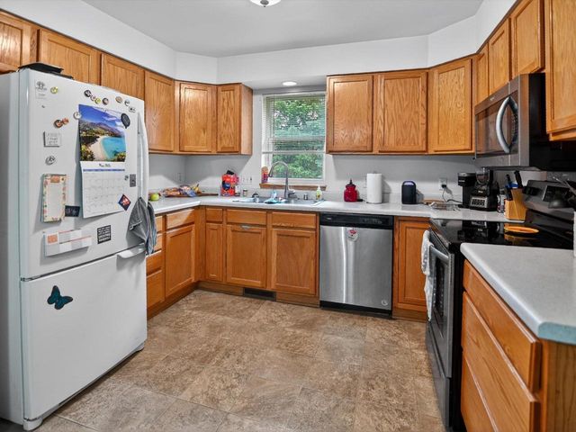 808B N Clover Lane, Cottage Grove, WI 53527