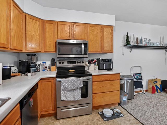 808B N Clover Lane, Cottage Grove, WI 53527