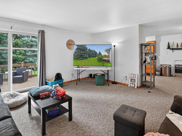 808B N Clover Lane, Cottage Grove, WI 53527