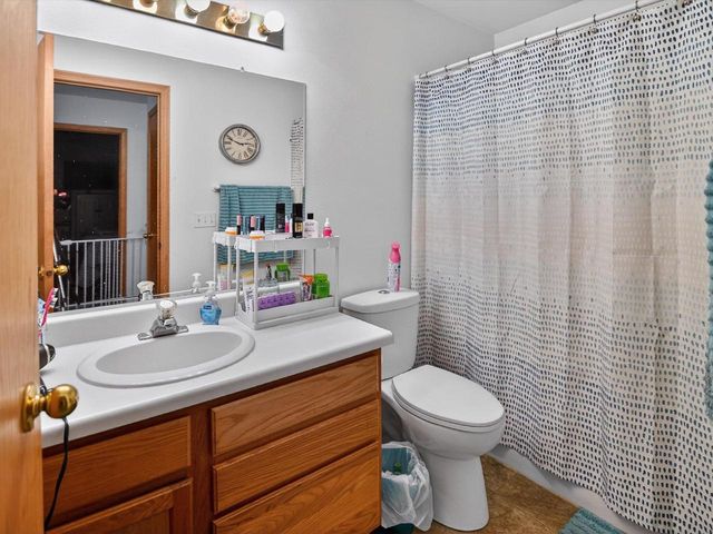 808B N Clover Lane, Cottage Grove, WI 53527