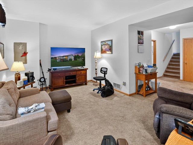808B N Clover Lane, Cottage Grove, WI 53527