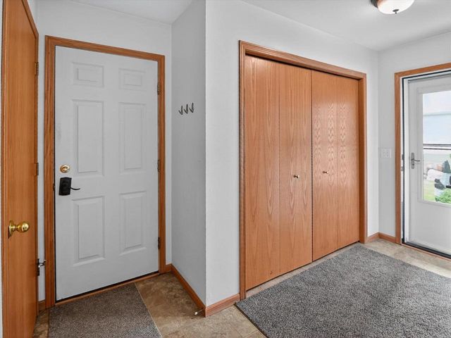 808B N Clover Lane, Cottage Grove, WI 53527