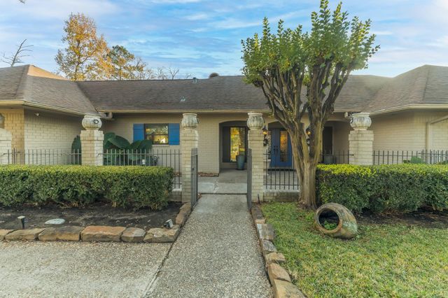 20 Amherst Court, Conroe, TX 77304