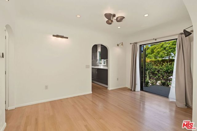 9001 Rosewood Avenue, West Hollywood, CA 90048