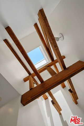 9001 Rosewood Avenue, West Hollywood, CA 90048