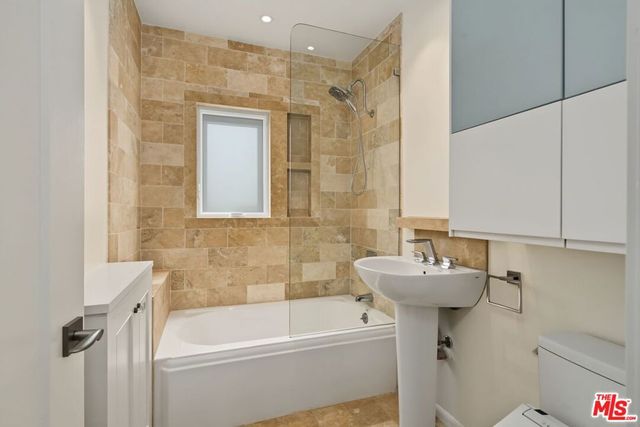 9001 Rosewood Avenue, West Hollywood, CA 90048
