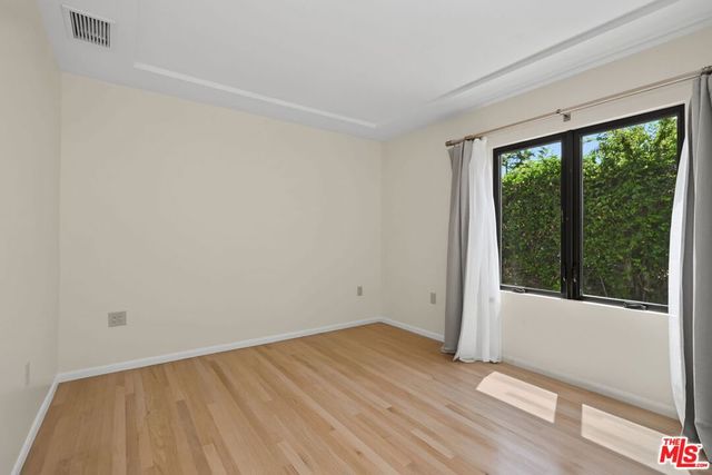9001 Rosewood Avenue, West Hollywood, CA 90048