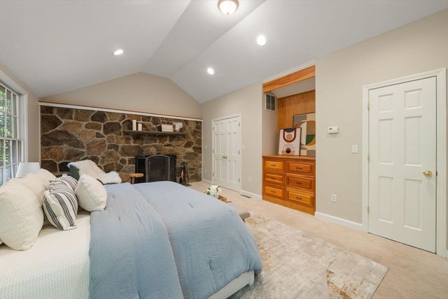 49 Walpole St, Dover, MA 02030