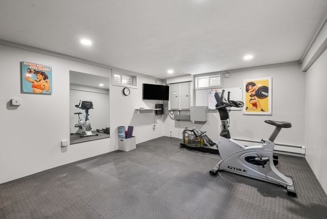 49 Walpole St, Dover, MA 02030
