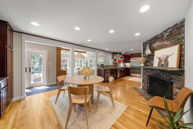49 Walpole St, Dover, MA 02030