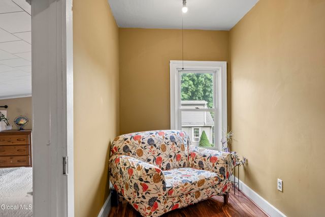 509 New York 146, Altamont, NY 12009