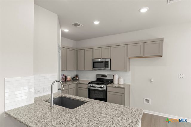 312 Witchhazel Way, San Marcos, TX 78666