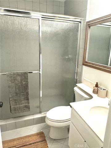 10215 Larwin, Los Angeles, CA 91311