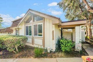 10215 Larwin, Los Angeles, CA 91311