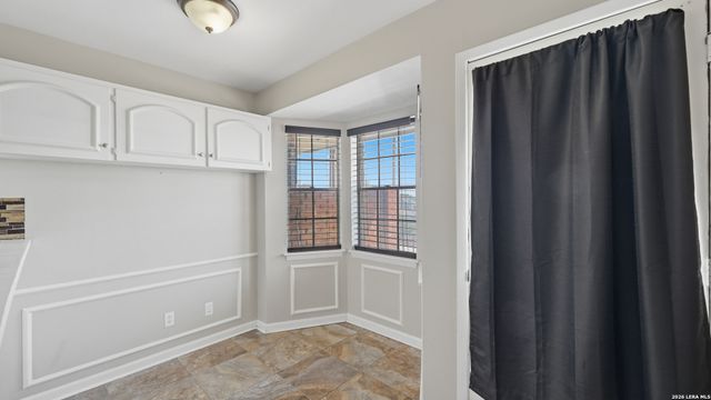 7500 Callaghan Rd Apt 140, San Antonio, TX 78229