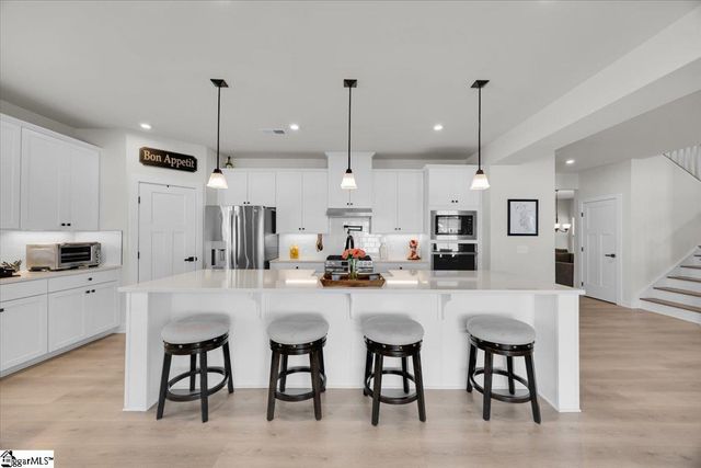 822 Lady Fern Drive, Woodruff, SC 29388