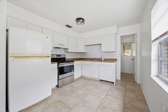 2218 BRANDY PLACE, Lakeland, FL 33801