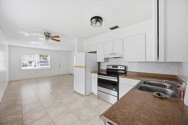 2218 BRANDY PLACE, Lakeland, FL 33801