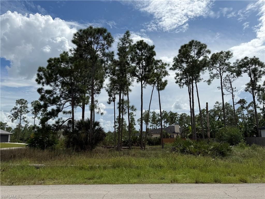 906 E 13th ST, LEHIGH ACRES, FL 33972 — exterior
