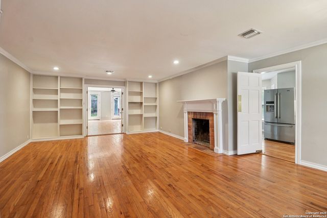 838 WILTSHIRE AVE, Terrell Hills, TX 78209