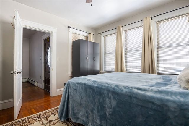 30 Edgemere Avenue, Providence, RI 02909