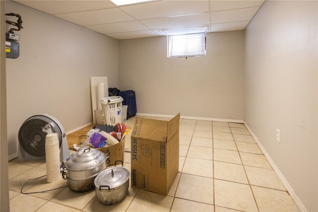 30 Edgemere Avenue, Providence, RI 02909