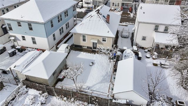 30 Edgemere Avenue, Providence, RI 02909