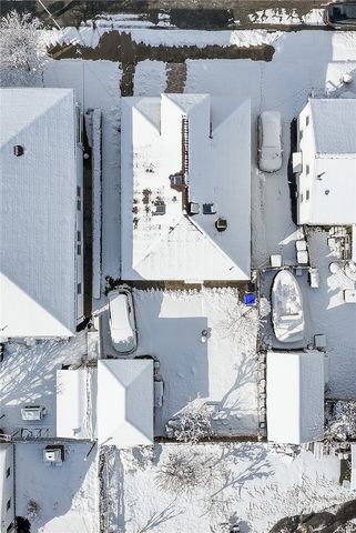 30 Edgemere Avenue, Providence, RI 02909