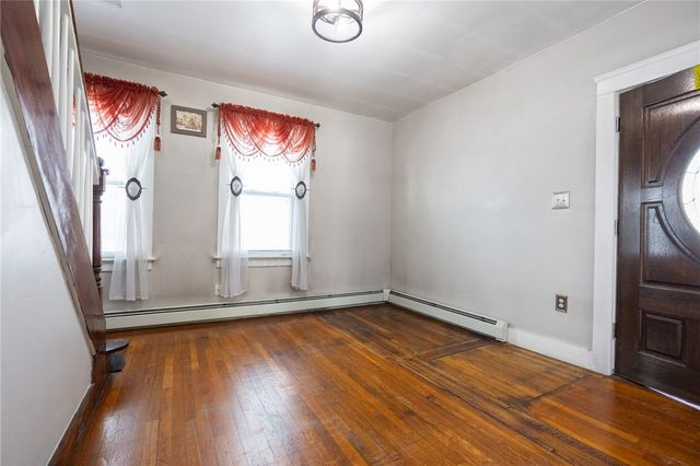 30 Edgemere Avenue, Providence, RI 02909