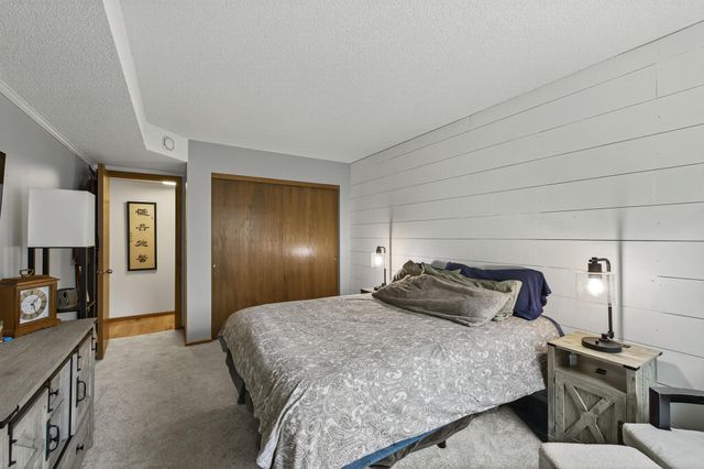 66 9th Street E 1313, Saint Paul, MN 55101