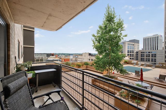 66 9th Street E 1313, Saint Paul, MN 55101