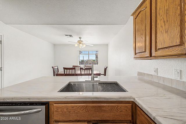 5674 E 3RD Avenue, Apache Junction, AZ 85119