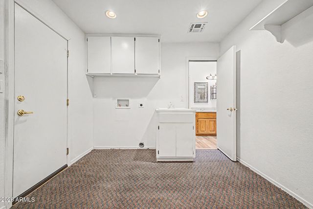 5674 E 3RD Avenue, Apache Junction, AZ 85119