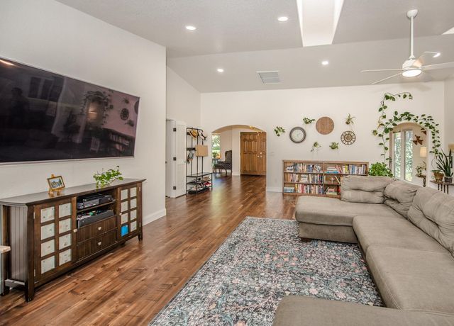4601 Paula Way, Fair Oaks, CA 95628