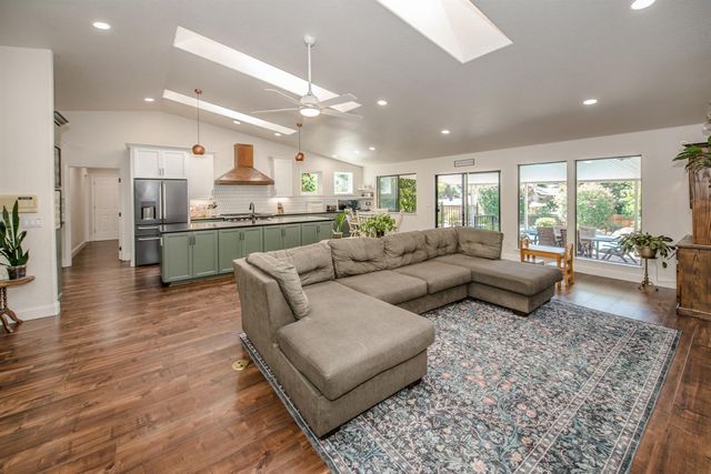 4601 Paula Way, Fair Oaks, CA 95628