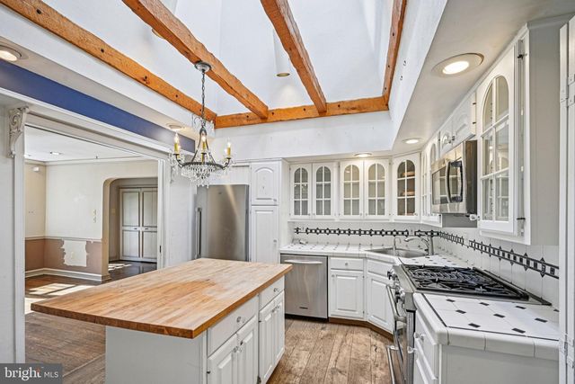 1268 RYDAL RD, Jenkintown, PA 19046