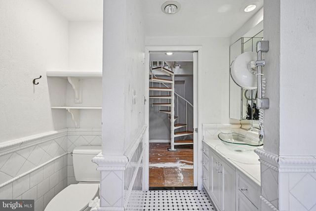 1268 RYDAL RD, Jenkintown, PA 19046