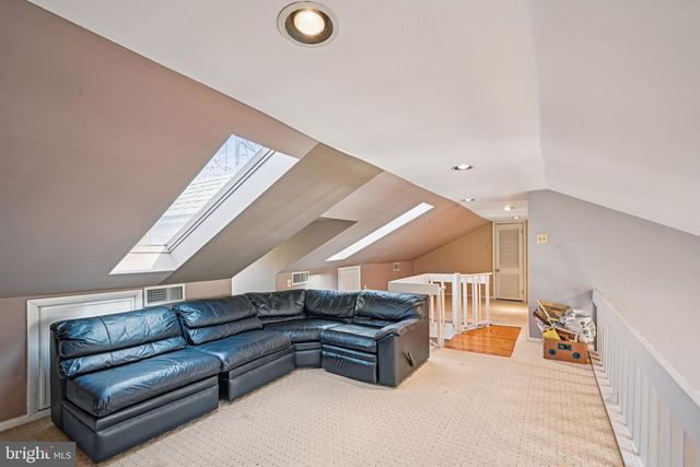 1268 RYDAL RD, Jenkintown, PA 19046